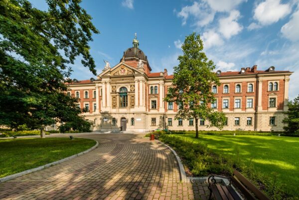 budynek główny UEK